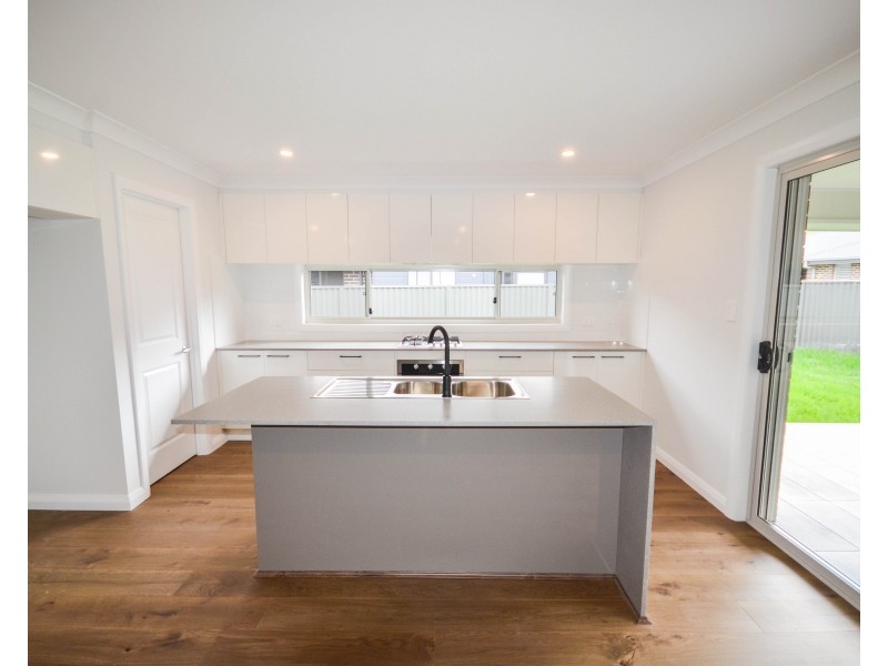 62 Yallambi Street, Picton NSW 2571