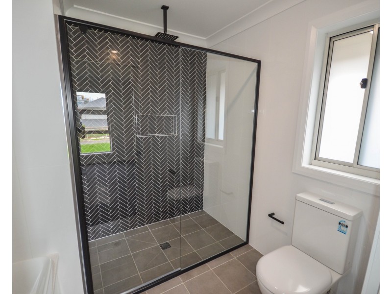 62 Yallambi Street, Picton NSW 2571