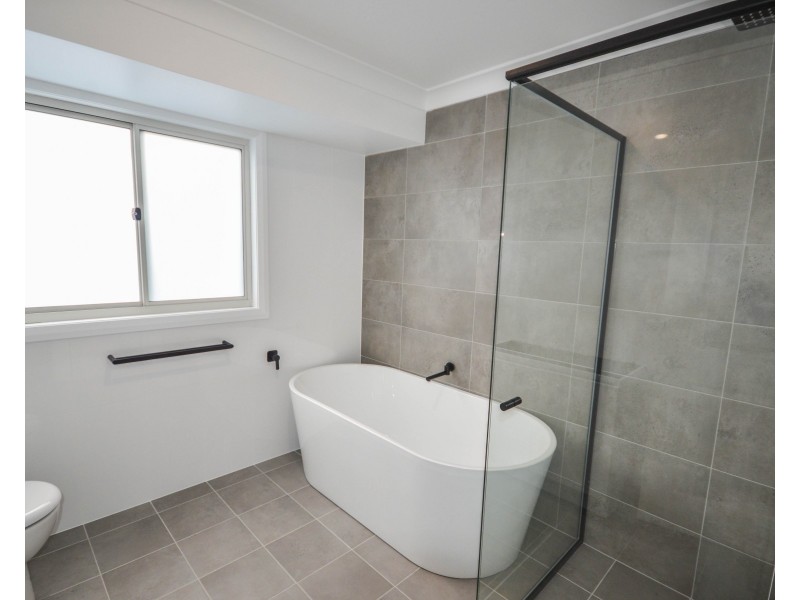 62 Yallambi Street, Picton NSW 2571