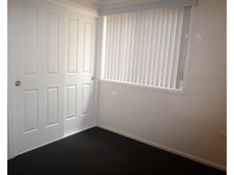 381 Thirlmere Way, Thirlmere NSW 2572