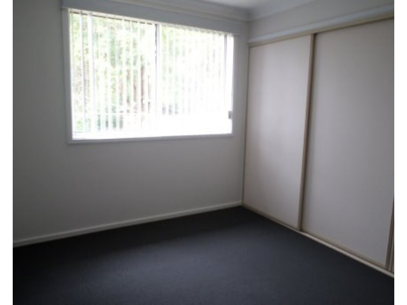 381 Thirlmere Way, Thirlmere NSW 2572