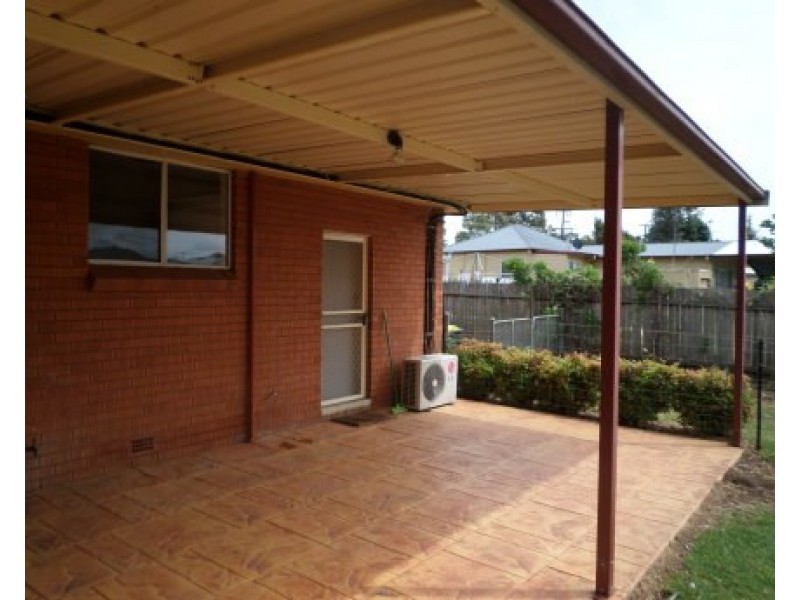 381 Thirlmere Way, Thirlmere NSW 2572