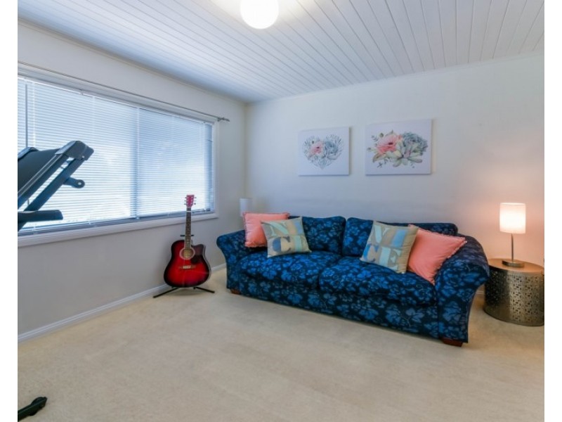 37 Telopea Road, Hill Top NSW 2575