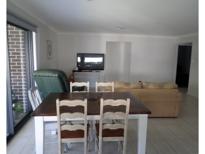 64 Yallambi Street, Picton NSW 2571