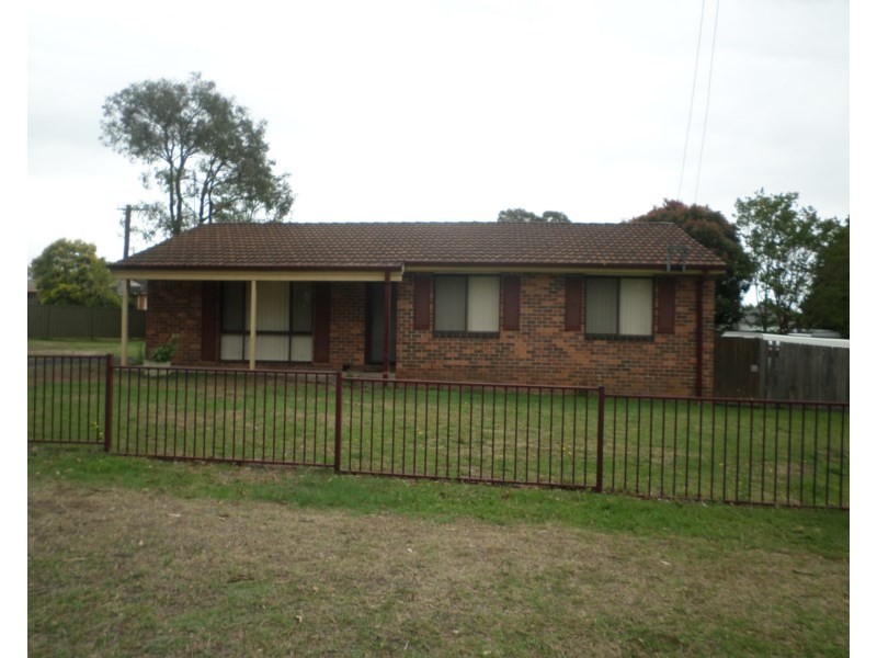 46 Castlereagh Street, Tahmoor NSW 2573