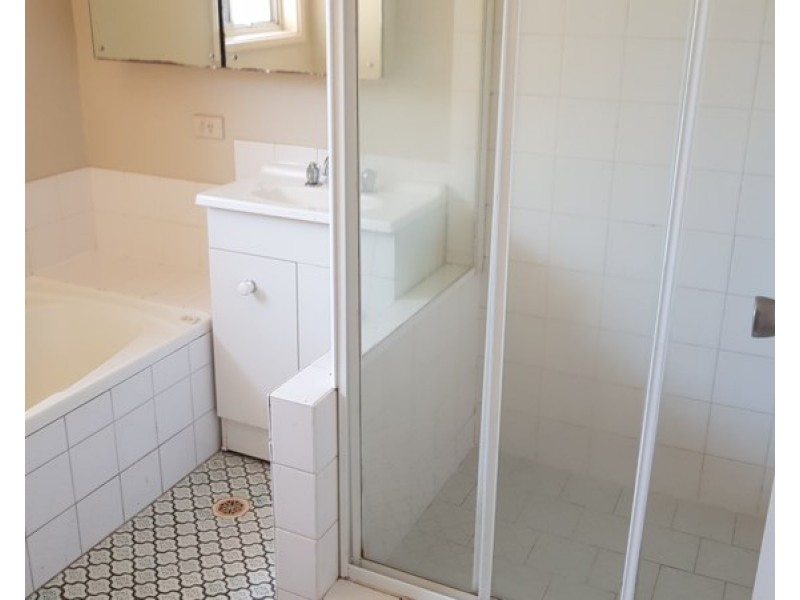 6 Lintina Street, Tahmoor NSW 2573