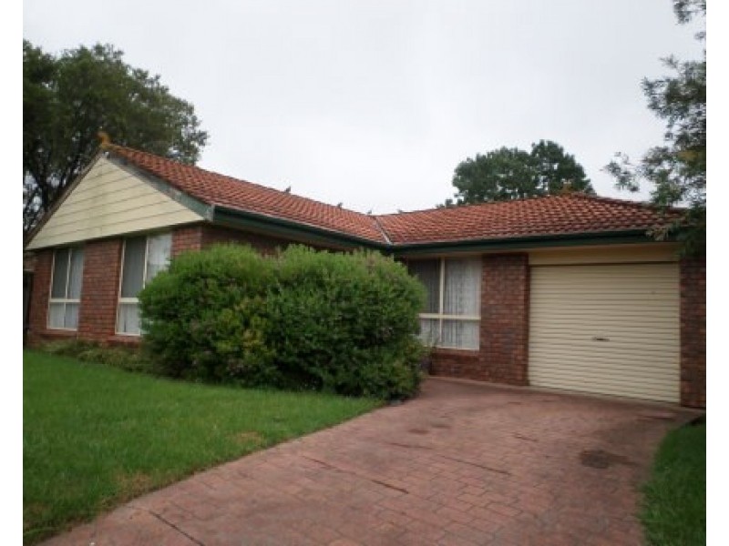 10 Winpara Close, Tahmoor NSW 2573