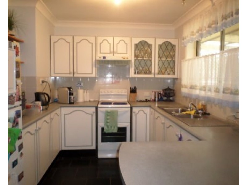 10 Winpara Close, Tahmoor NSW 2573
