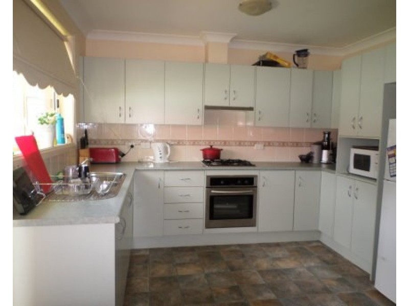 6 King Street, Tahmoor NSW 2573