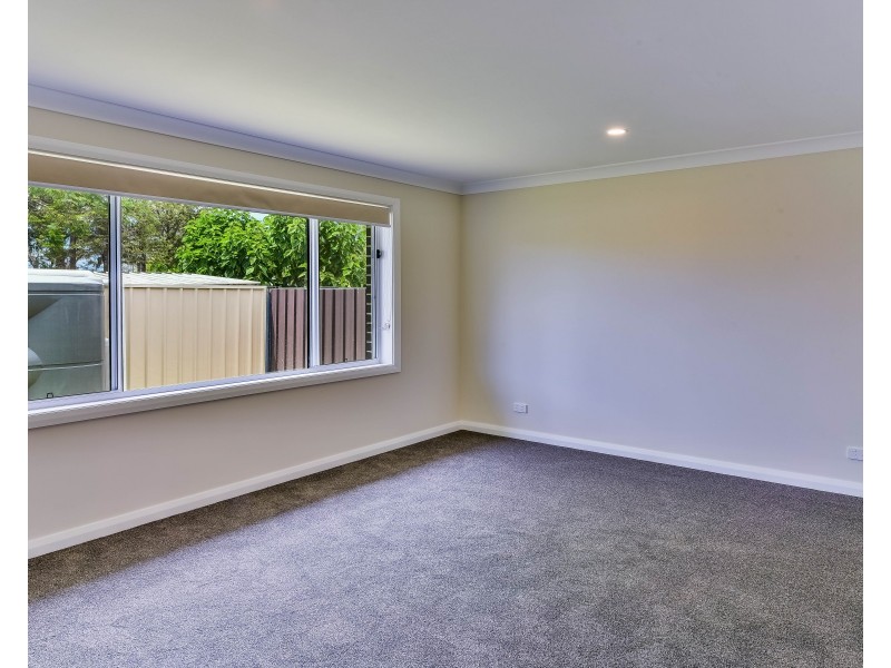 16 Fraser Street, Tahmoor NSW 2573
