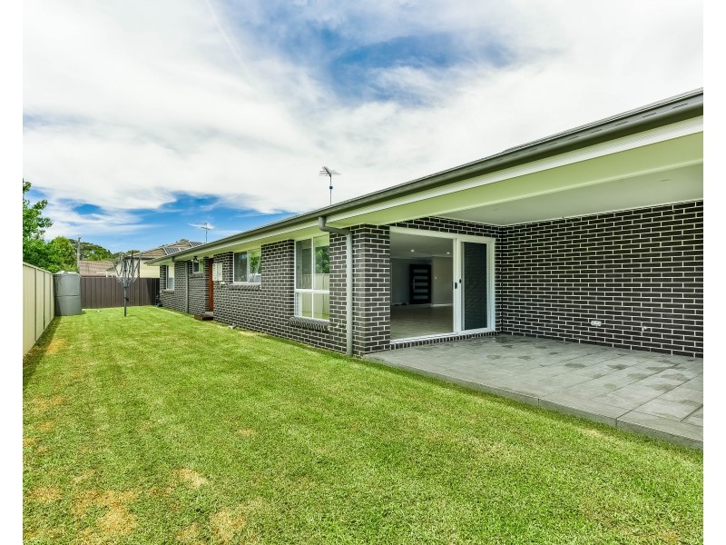 16 Fraser Street, Tahmoor NSW 2573