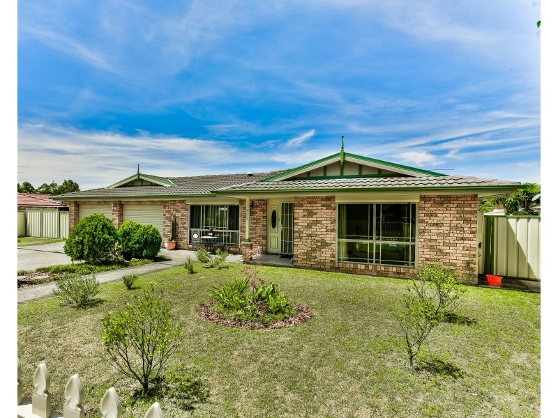 329 Thirlmere Way, Thirlmere NSW 2572