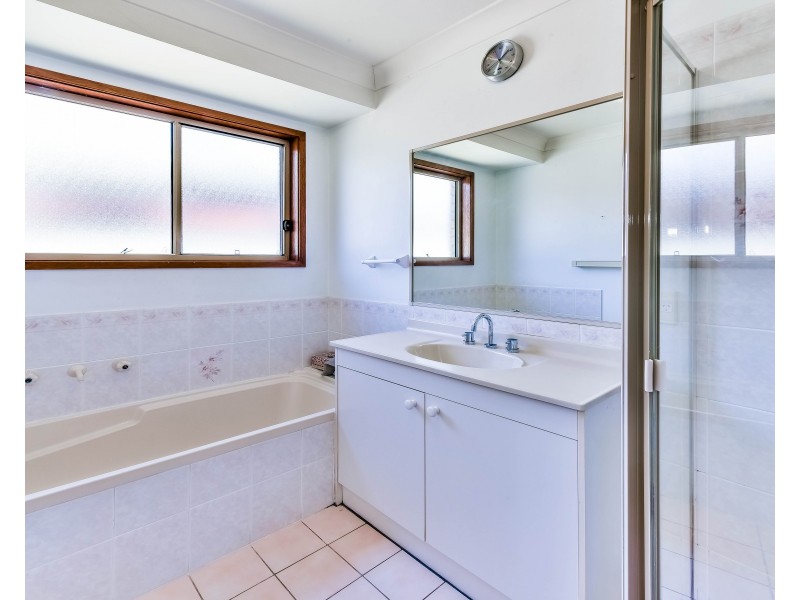 329 Thirlmere Way, Thirlmere NSW 2572