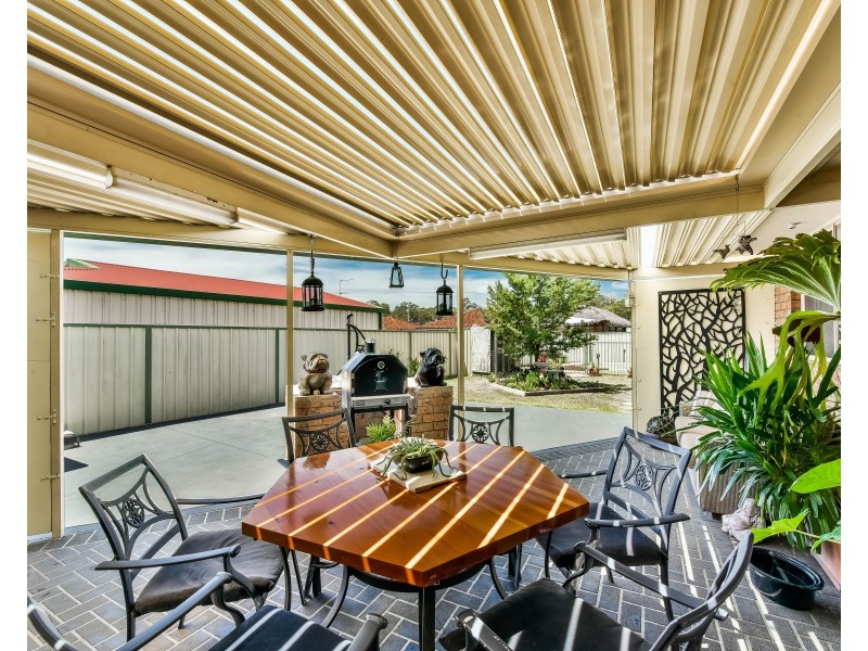 329 Thirlmere Way, Thirlmere NSW 2572