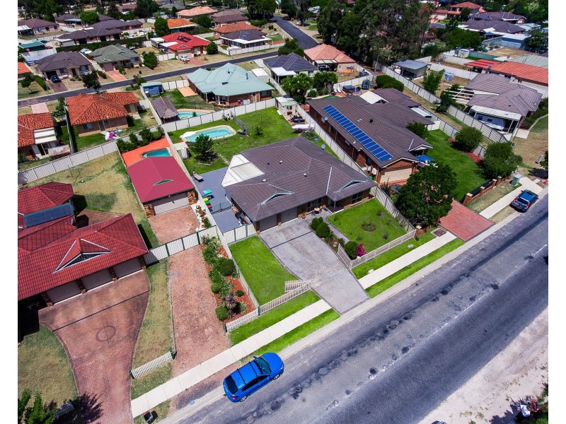 329 Thirlmere Way, Thirlmere NSW 2572