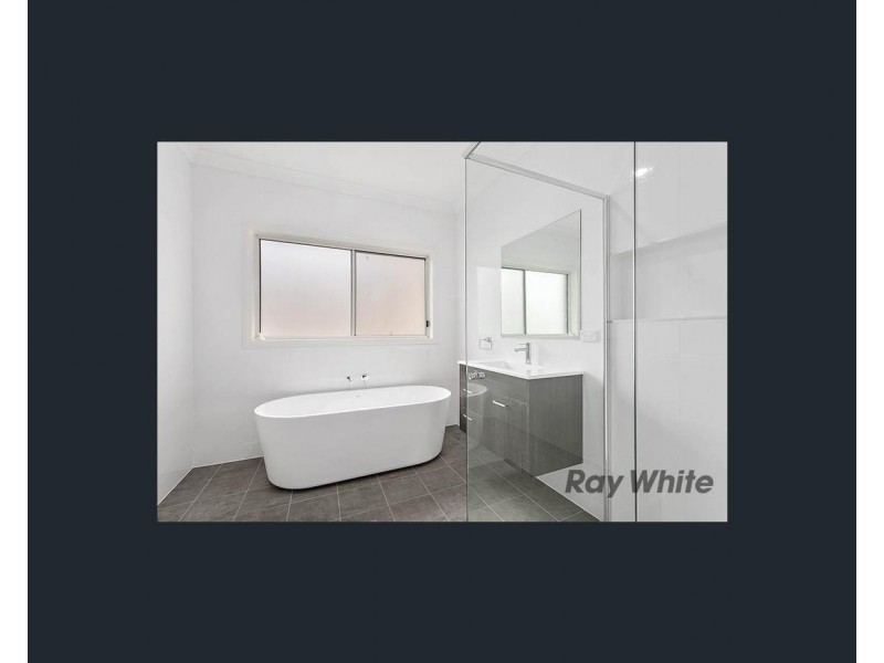 250 Thirlmere Way, Thirlmere NSW 2572