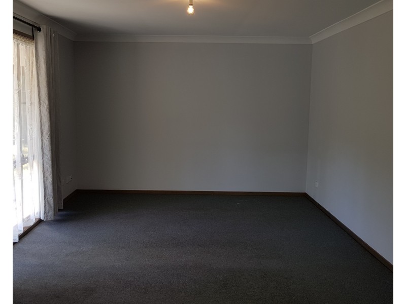 9 Ramsay Street, Picton NSW 2571