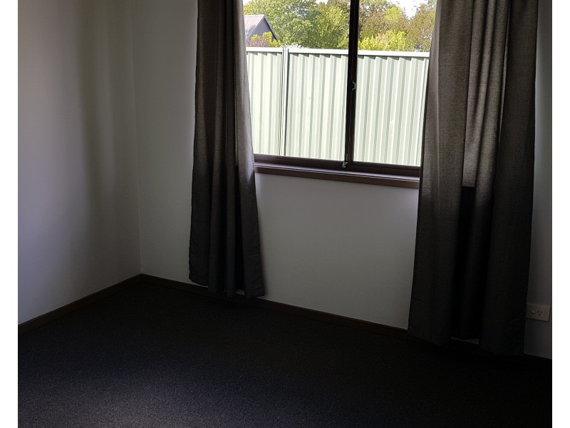 9 Ramsay Street, Picton NSW 2571