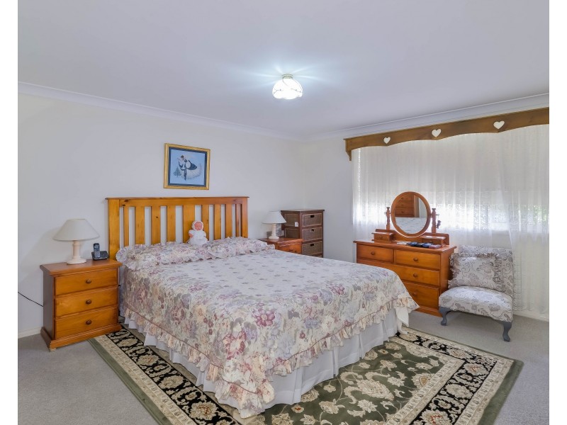 2/5 Madigan Grove, Thirlmere NSW 2572