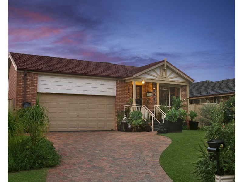 19 Collins Grove, Mount Annan NSW 2567