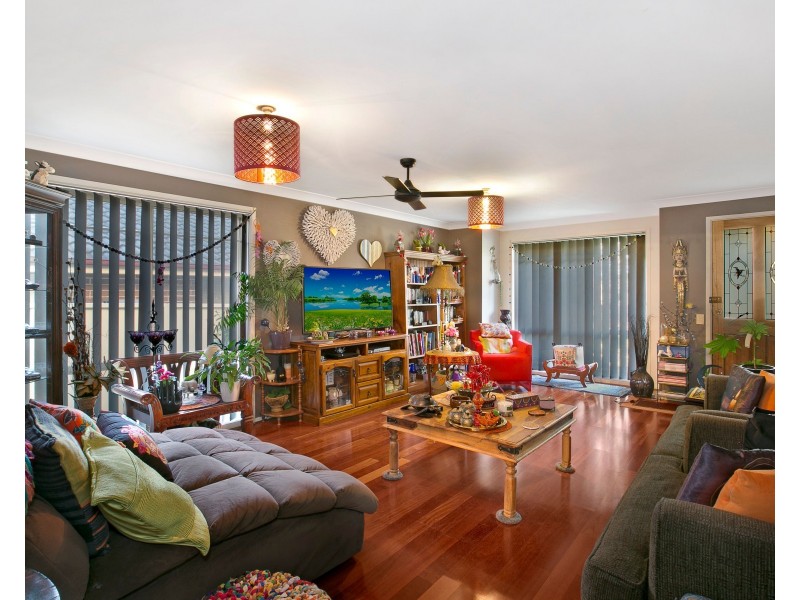 19 Collins Grove, Mount Annan NSW 2567