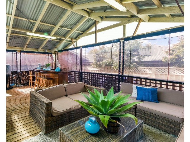 74 Westbourne Avenue, Thirlmere NSW 2572