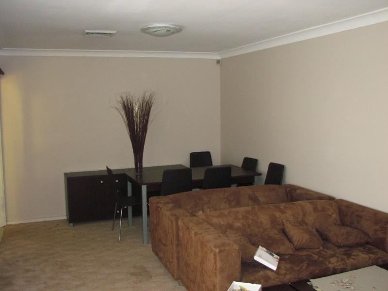 17 Progress Street, Tahmoor NSW 2573