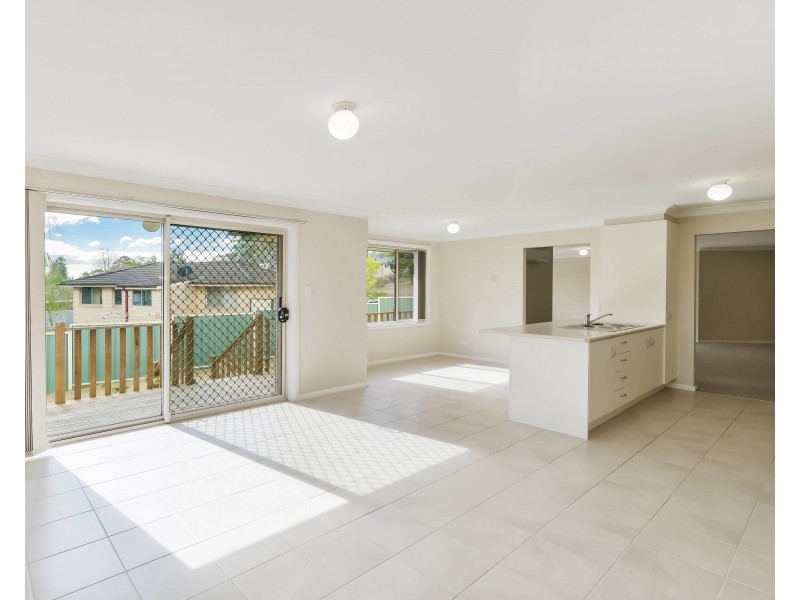 69b Remembrance Drive, Tahmoor NSW 2573