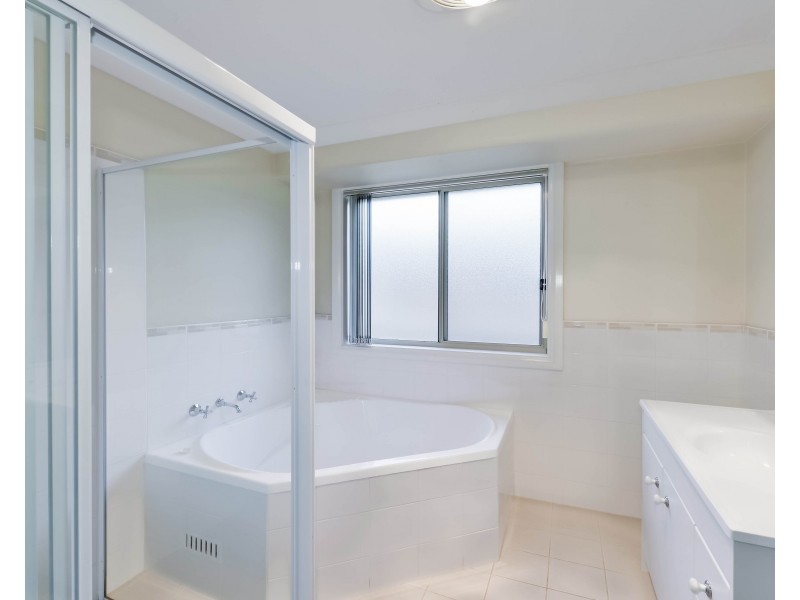 69b Remembrance Drive, Tahmoor NSW 2573