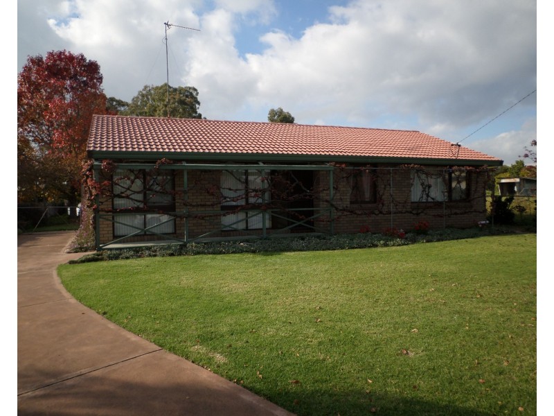 54 Carlton Road, Thirlmere NSW 2572