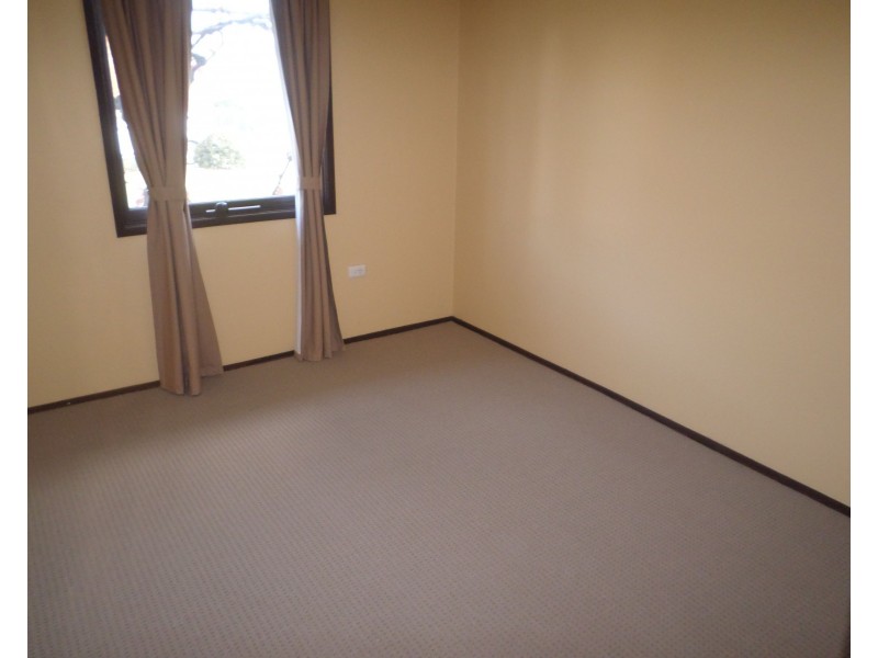 54 Carlton Road, Thirlmere NSW 2572