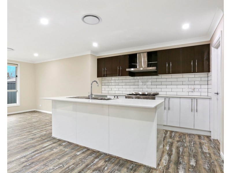 19 Macquarie Place, Tahmoor NSW 2573