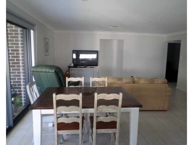 64 Yallambi Street, Picton NSW 2571