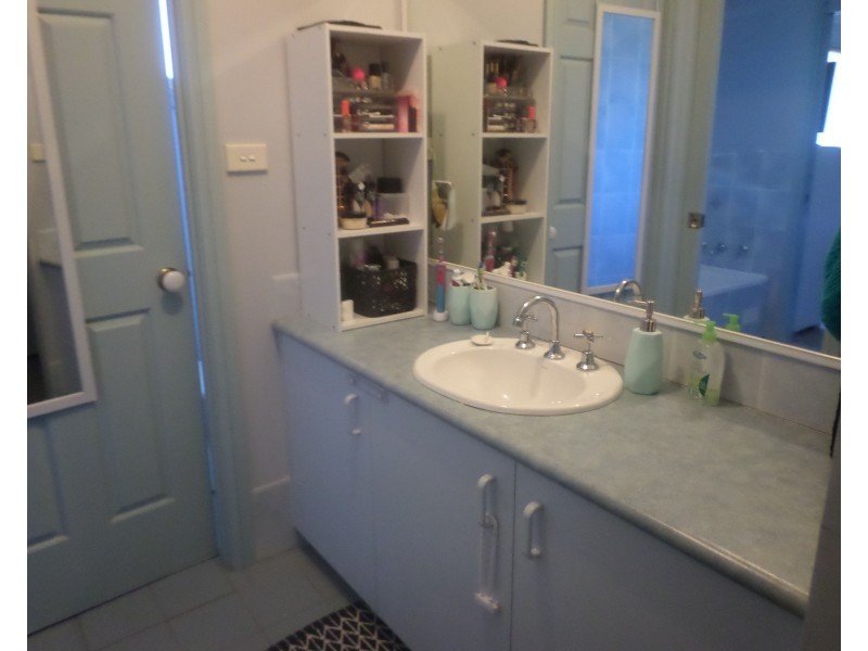 12A Heathcote Street, Picton NSW 2571