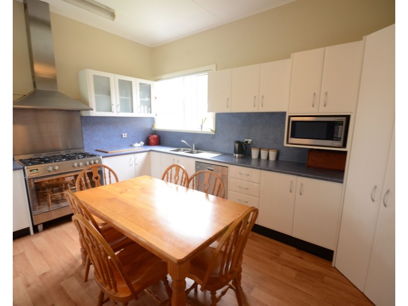 346 Argyle Street, Picton NSW 2571