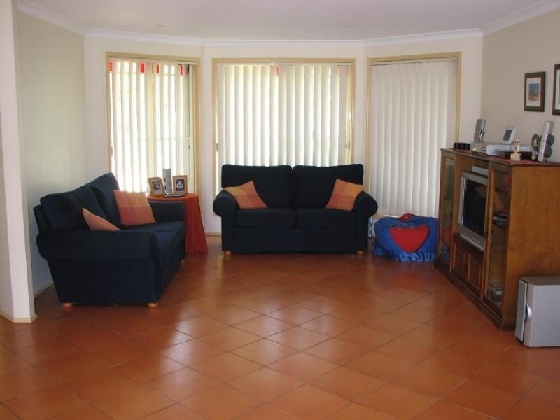 9 Old Racecourse Close, Picton NSW 2571