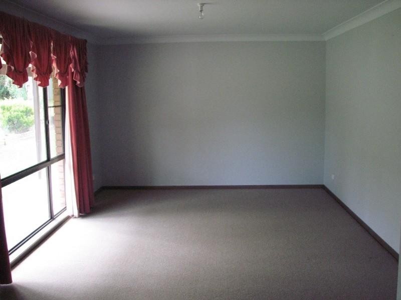 9 Ramsay Street, Picton NSW 2571