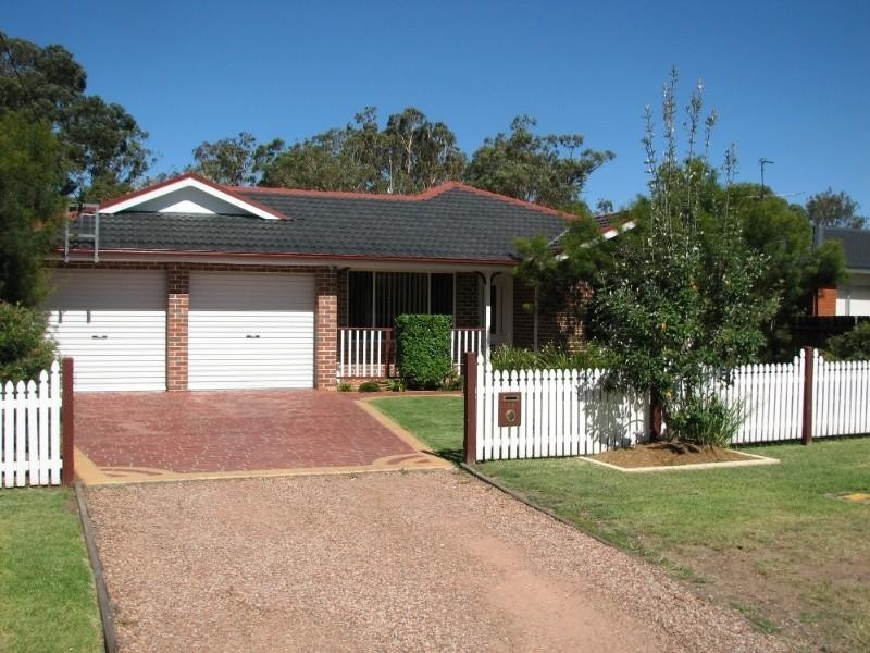 22 Milne Street, Tahmoor NSW 2573