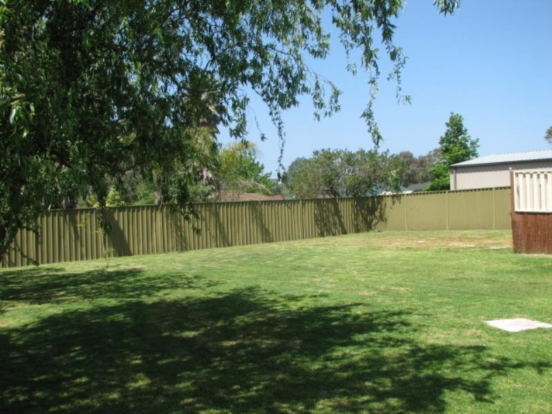4 Amblecote Place, Tahmoor NSW 2573