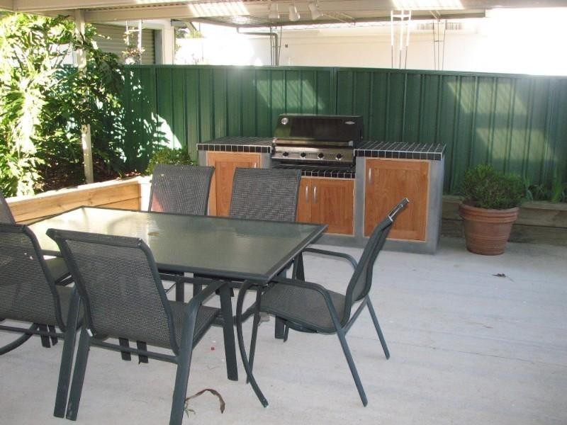 17 Antill Street, Picton NSW 2571