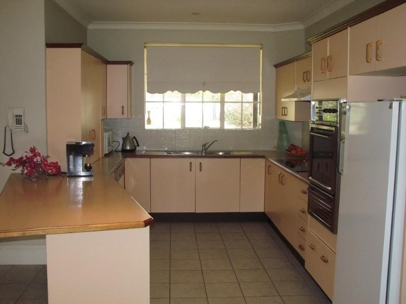 802 Thirlmere Way, Picton NSW 2571