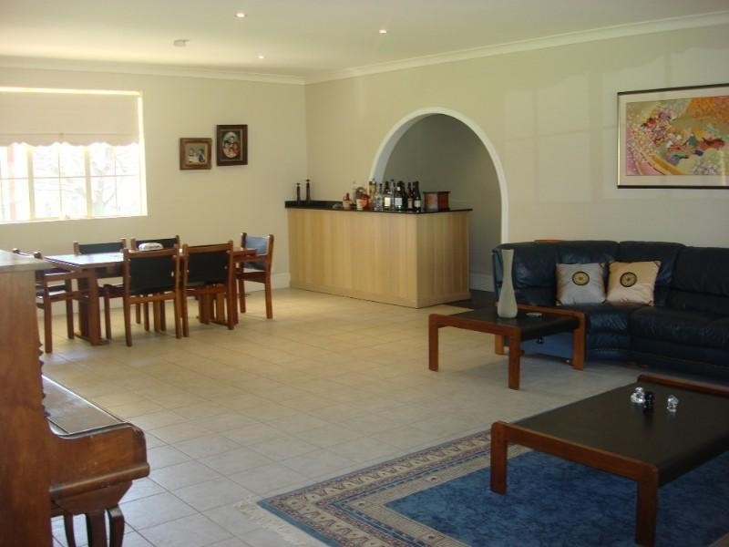 802 Thirlmere Way, Picton NSW 2571