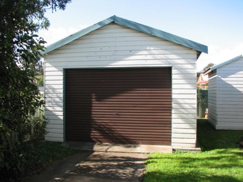 319 Thirlmere Way, Thirlmere NSW 2572