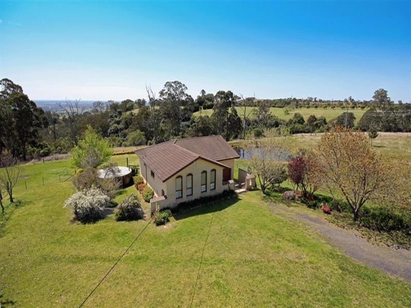 370 Mt Hercules Road, Razorback NSW 2571