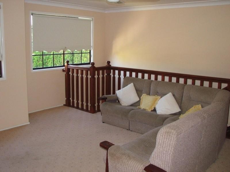 5 Middleton Place, Picton NSW 2571