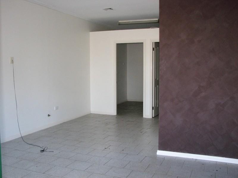 1/57 Oaks Road, Thirlmere NSW 2572