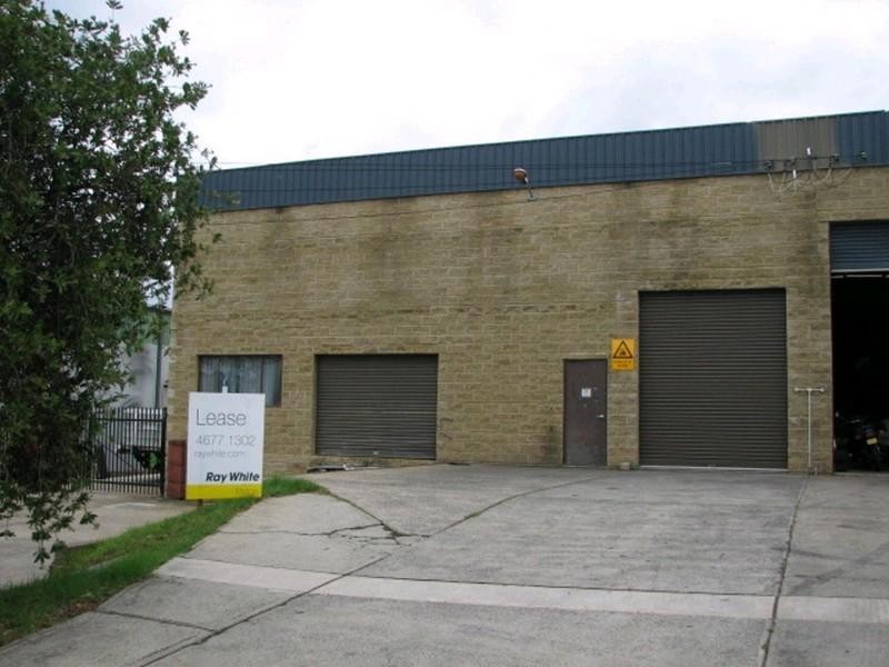 1/2 Bollard Place, Picton NSW 2571