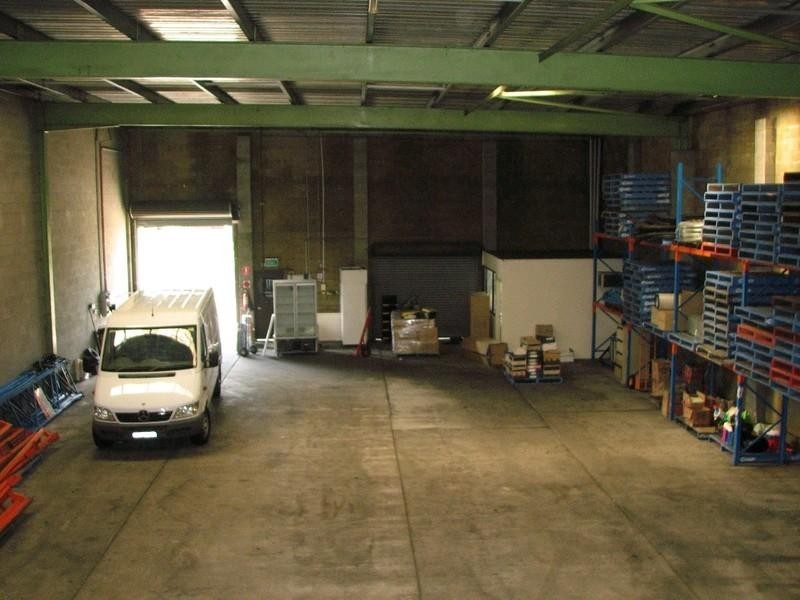 1/2 Bollard Place, Picton NSW 2571