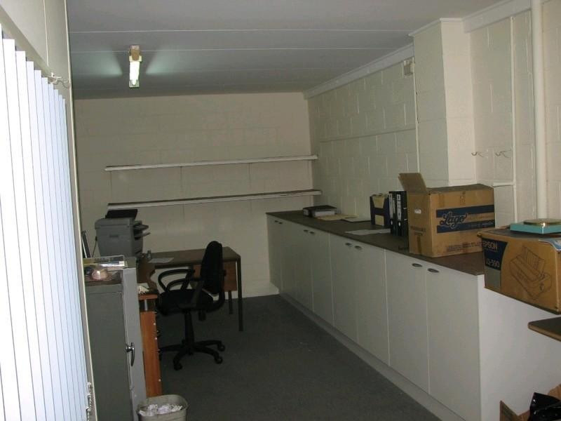 1/2 Bollard Place, Picton NSW 2571