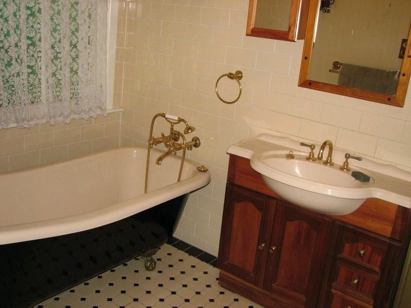 222 Menangle Street, Picton NSW 2571